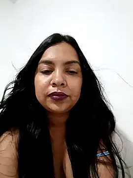 Snapshot of Brendabluee chatting on November 22, 9:47 pm Brendabluee online show from November 22, 9:47 pm