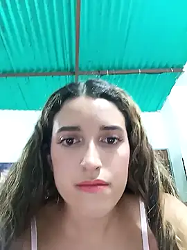 Snapshot of faby_Hot chatting on January 7, 3:03 am faby Hot online show from January 7, 3:03 am