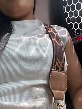 lunagonzales lima 2007 online show from February 15, 10:21 pm