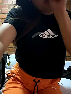 Snapshot of lunagonzales_lima_2007 chatting on November 22, 2:32 am lunagonzales lima 2007 online show from November 22, 2:32 am