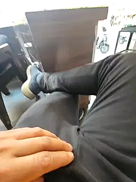 Snapshot of pyasevickybabu563 chatting on January 27, 6:09 am pyasevickybabu563 online show from January 27, 6:09 am