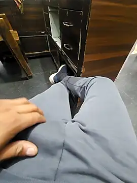 Snapshot of pyasevickybabu563 chatting on March 8, 1:03 pm pyasevickybabu563 online show from March 8, 1:03 pm