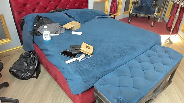 Snapshot of MarcoVitto chatting on December 4, 11:52 am MarcoVitto online show from December 4, 11:52 am