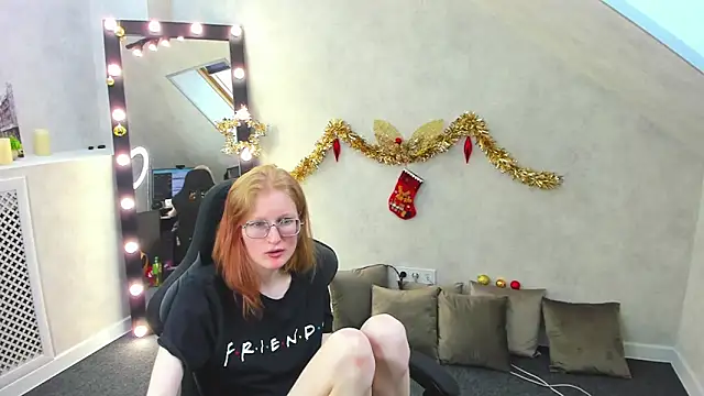 Snapshot of ElizabethHarpper chatting on January 26, 4:41 am ElizabethHarpper online show from January 26, 4:41 am