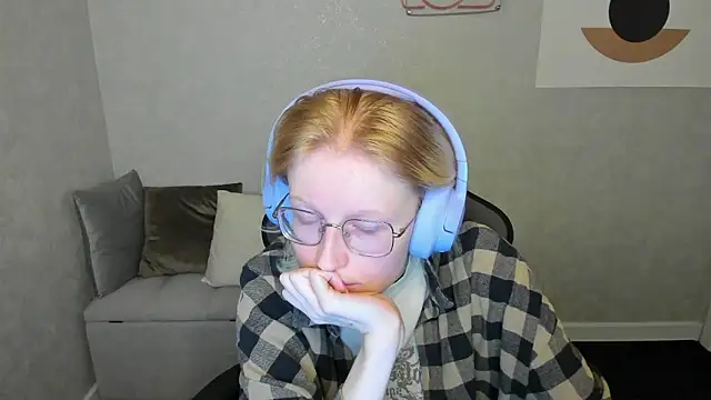 Snapshot of ElizabethHarpper chatting on September 23, 1:08 am ElizabethHarpper online show from September 23, 1:08 am