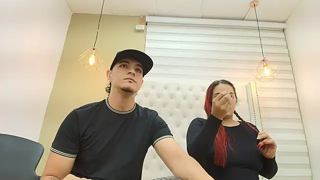 DAVID VICTORIAA online show from November 11, 1:00 pm