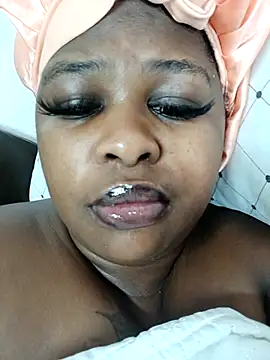 Snapshot of SexyLadyBoosxx chatting on October 2, 3:24 am SexyLadyBoosxx online show from October 2, 3:24 am