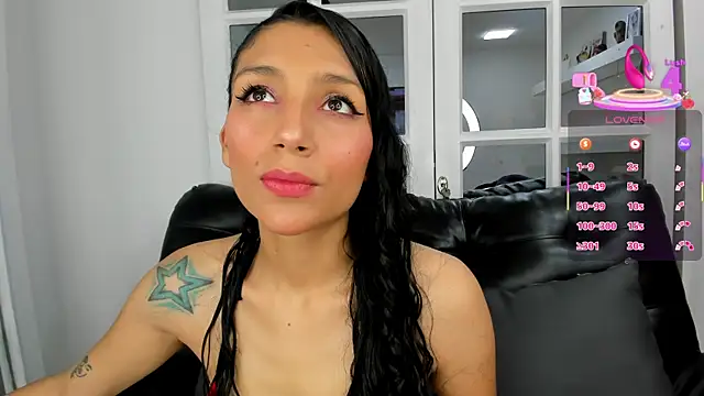 Snapshot of miss___evangeline chatting on February 25, 11:08 am miss evangeline online show from February 25, 11:08 am