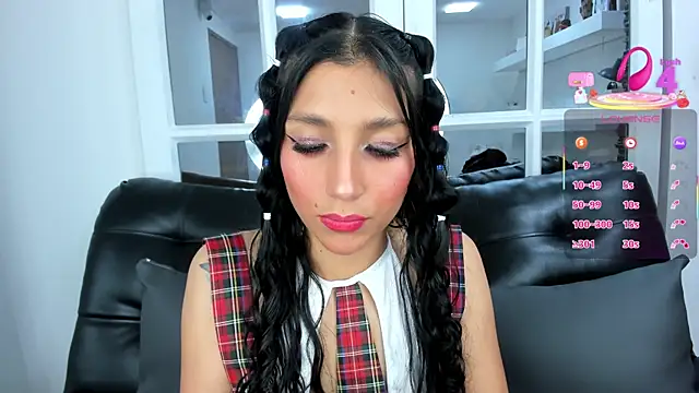 Snapshot of miss___evangeline chatting on February 27, 11:20 am miss evangeline online show from February 27, 11:20 am