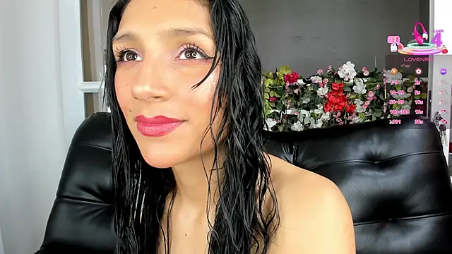 Snapshot of miss___evangeline chatting on March 7, 2:46 am miss evangeline online show from March 7, 2:46 am