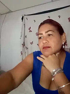 Snapshot of Abigail_BigTits chatting on January 11, 3:13 am Abigail BigTits online show from January 11, 3:13 am