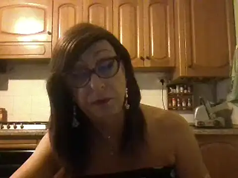 Snapshot of Tiabet chatting on October 29, 2:52 pm Tiabet online show from October 29, 2:52 pm