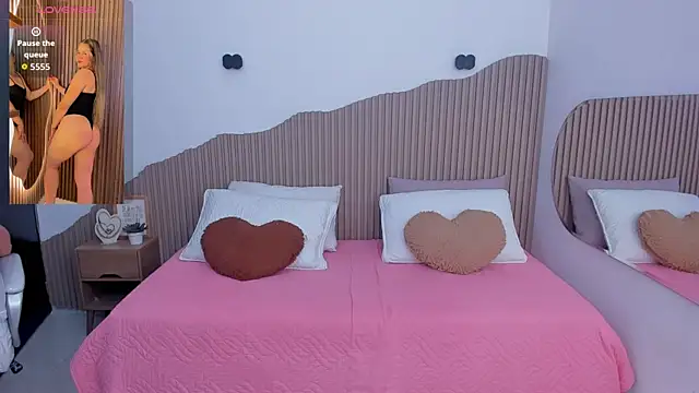 Snapshot of Annie_kurt_ chatting on November 27, 5:48 pm Annie kurt online show from November 27, 5:48 pm