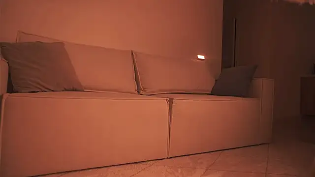 Snapshot of alittlestarrr chatting on January 21, 7:50 pm alittlestarrr online show from January 21, 7:50 pm