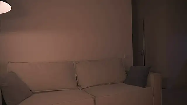 Snapshot of alittlestarrr chatting on January 23, 12:04 am alittlestarrr online show from January 23, 12:04 am