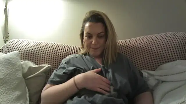 Gigi-Honey online show from December 13, 10:15 pm