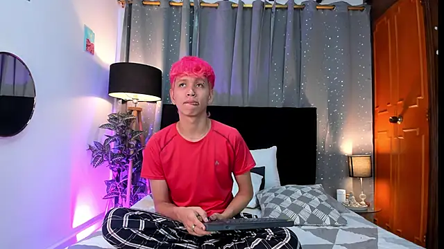 Brian-Ausslos online show from March 8, 4:45 am