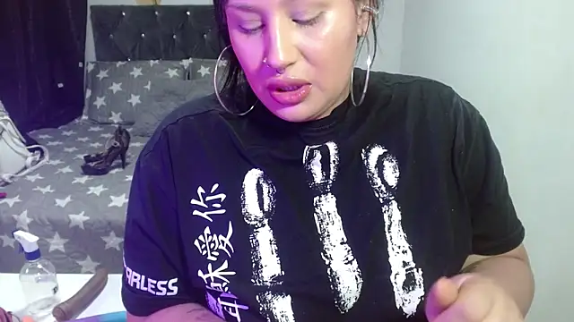 Snapshot of brittanysexhot chatting on October 22, 7:46 pm brittanysexhot online show from October 22, 7:46 pm