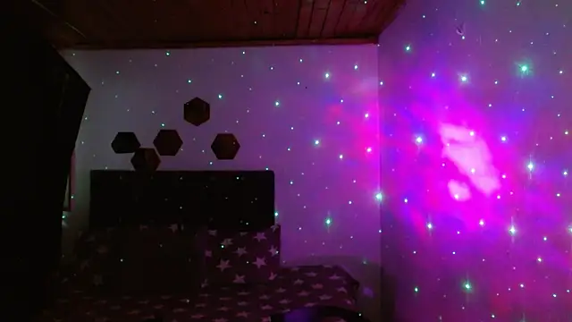 Snapshot of brittanysexhot chatting on November 13, 7:46 pm brittanysexhot online show from November 13, 7:46 pm