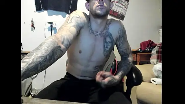 Snapshot of JamesMichael88 chatting on March 3, 6:04 am JamesMichael88 online show from March 3, 6:04 am