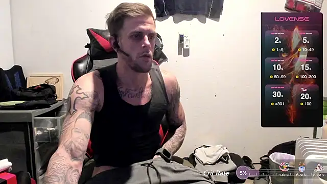 Snapshot of JamesMichael88 chatting on March 10, 8:45 pm JamesMichael88 online show from March 10, 8:45 pm