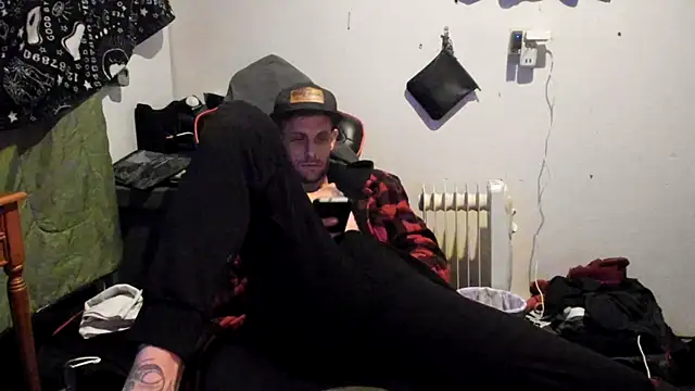 Snapshot of JamesMichael88 chatting on March 11, 3:23 pm JamesMichael88 online show from March 11, 3:23 pm