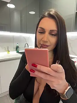 claraxjoyy online show from February 17, 4:31 am