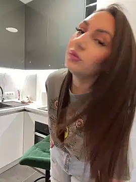 claraxjoyy online show from March 12, 4:51 am