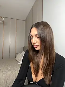 claraxjoyy online show from October 12, 4:11 am