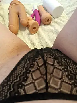 Snapshot of AnnalSV91 chatting on February 26, 3:41 pm AnnalSV91 online show from February 26, 3:41 pm