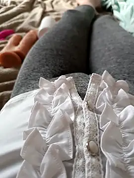 Snapshot of AnnalSV91 chatting on March 9, 3:49 pm AnnalSV91 online show from March 9, 3:49 pm