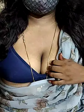 Snapshot of Rathi22 chatting on September 30, 2:44 pm Rathi22 online show from September 30, 2:44 pm