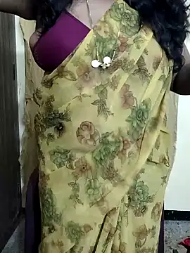 Snapshot of Rathi22 chatting on October 22, 2:28 pm Rathi22 online show from October 22, 2:28 pm