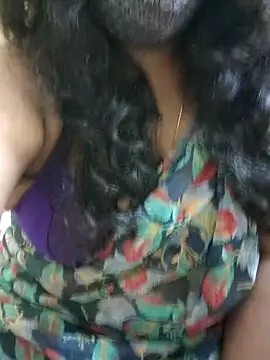 Snapshot of Rathi22 chatting on October 25, 2:24 pm Rathi22 online show from October 25, 2:24 pm