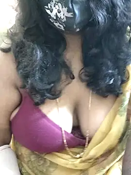 Snapshot of Rathi22 chatting on December 17, 2:23 pm Rathi22 online show from December 17, 2:23 pm