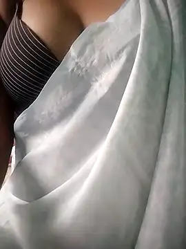 Snapshot of muskan-Sharma chatting on February 11, 4:11 am muskan-Sharma online show from February 11, 4:11 am