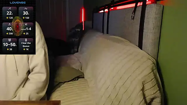 ivynyxx online show from October 12, 1:43 pm