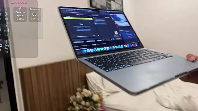 BabyMelie online show from June 6, 3:06 pm