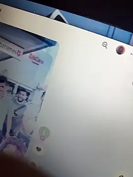 Snapshot of Chaini chatting on September 14, 2:27 pm Chaini online show from September 14, 2:27 pm