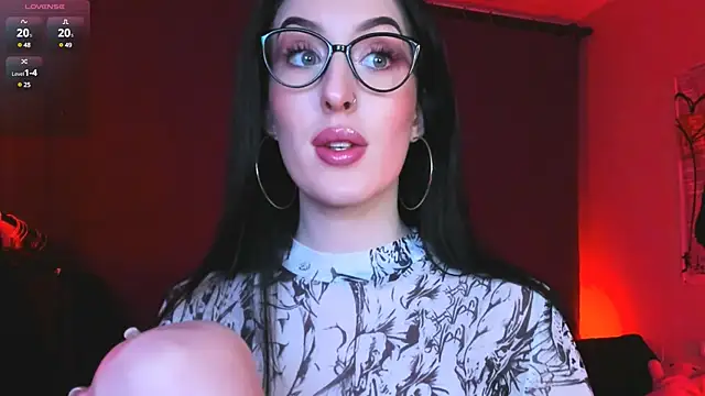 Snapshot of Miss_Alice__ chatting on March 9, 10:30 pm Miss Alice online show from March 9, 10:30 pm