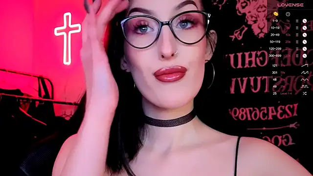 Miss Alice   online show from January 7, 2:03 am