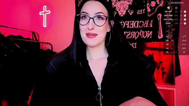 Miss Alice   online show from February 5, 1:10 am