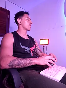 Joylopez fit online show from November 22, 1:32 pm