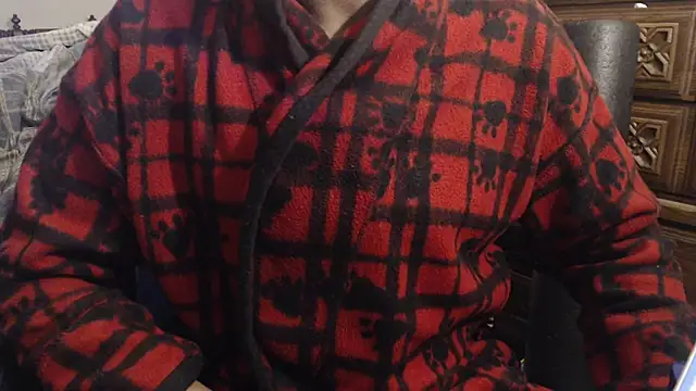 Snapshot of dominatingblacklove chatting on January 13, 5:44 am dominatingblacklove online show from January 13, 5:44 am