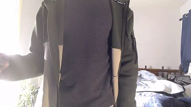 Snapshot of dominatingblacklove chatting on January 21, 4:10 am dominatingblacklove online show from January 21, 4:10 am