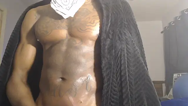 Snapshot of dominatingblacklove chatting on March 1, 11:17 am dominatingblacklove online show from March 1, 11:17 am