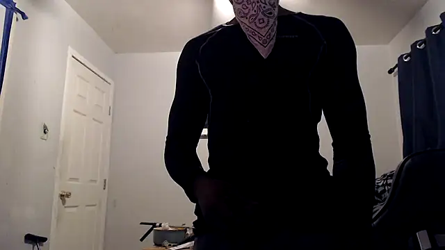 Snapshot of dominatingblacklove chatting on October 18, 5:10 am dominatingblacklove online show from October 18, 5:10 am