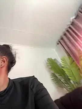 Snapshot of Thando04 chatting on February 9, 2:21 pm Thando04 online show from February 9, 2:21 pm