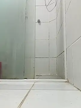 Snapshot of aventuras1508 chatting on April 6, 4:32 am aventuras1508 online show from April 6, 4:32 am