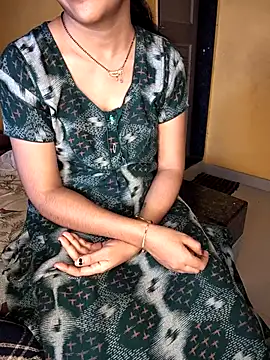 lovelygirl4567 online show from October 9, 5:49 am